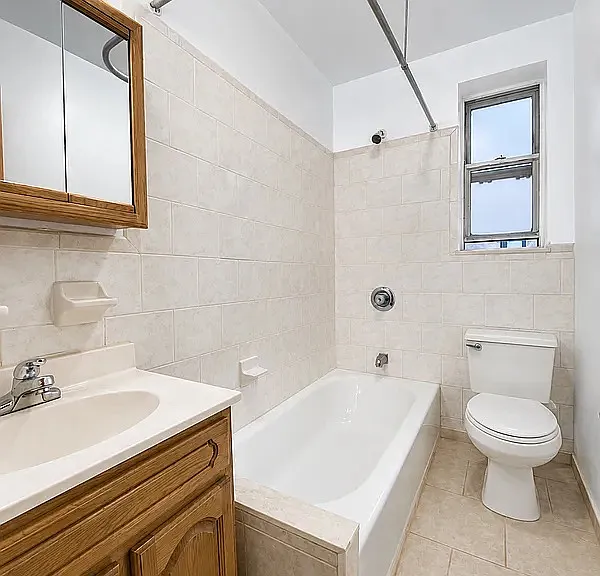 707 W 171st St #E1 — Photo 13
