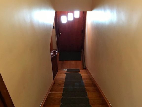3rd image of 34 Brinkley St Floor 2