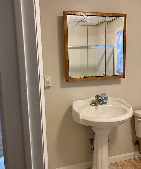 129 Union St — Photo 9