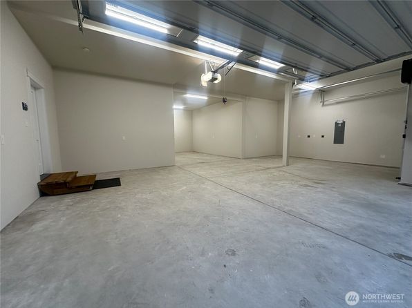 360 Carbon Hill Drive, Carbonado, WA 98323