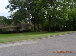 911 Evans Dr, Lufkin, TX 75904