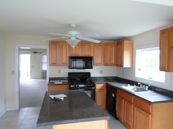 5th image of 426 Pursel St
