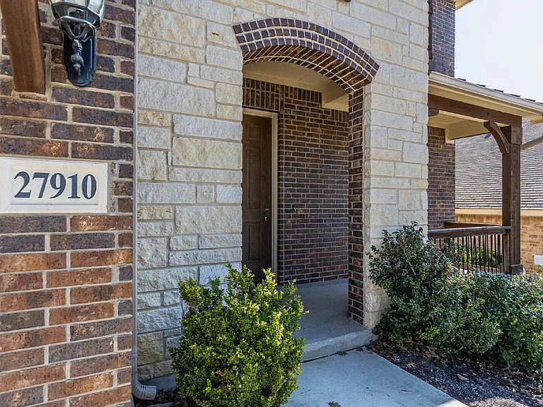 27910 Dana Creek Dr — Photo 3