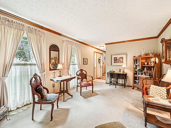 3rd image of 3773 McGrath Dr