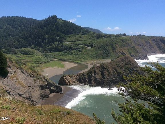 3rd image of 8320 S Highway 1