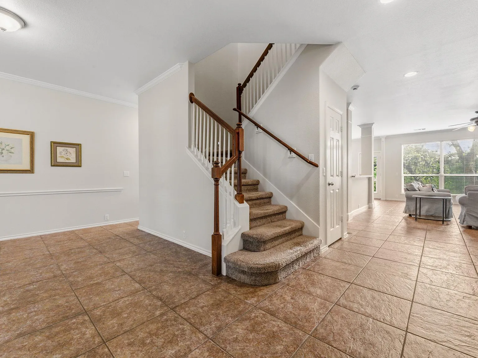5 bed, 3.0 bath, 3185 sqft, $3,000 — Photo 4