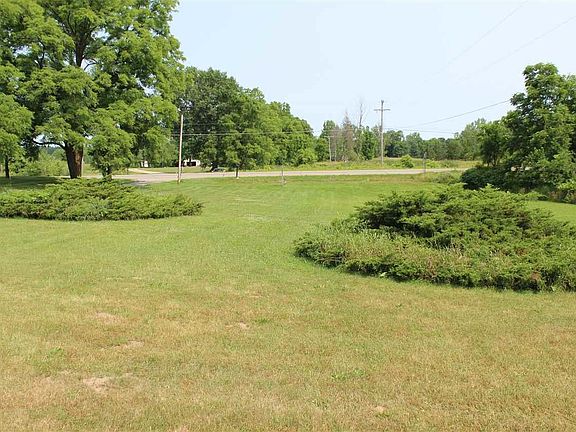 3rd image of 18471 W Us Highway 12