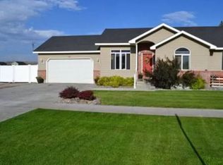 1734 N Edmiston Dr, Idaho Falls, ID 83401