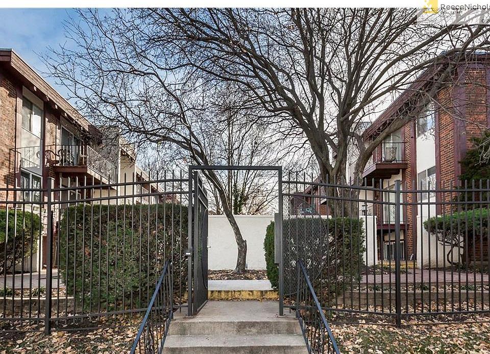 1st image of 809 W 40th St APT 16