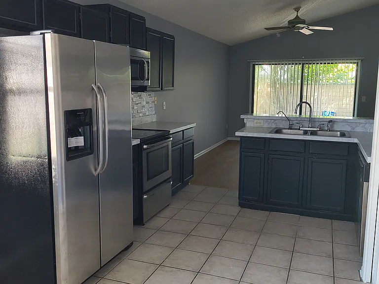 419 Brightview Dr — Photo 10