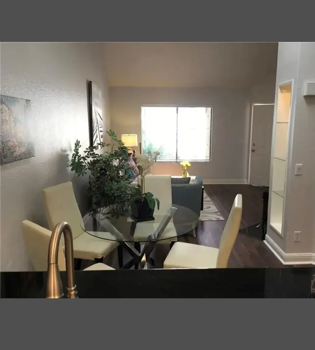 2 bed, 915 sqft, $2,875 — Photo 4