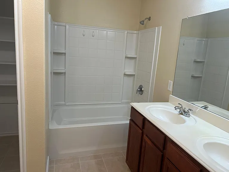 525 Paddle Dr — Photo 16