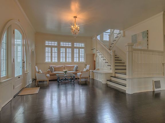 5th image of 35 Audubon Blvd