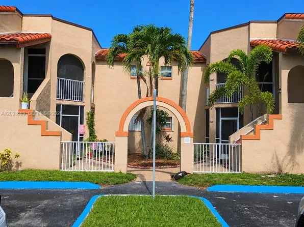301 SW 86th Ave APT 204, Pembroke Pines, FL 33025