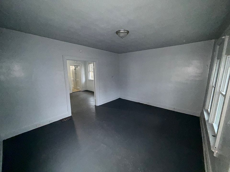 1st image of 597 Trenton Ave #1