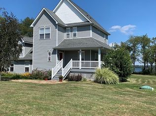 5314 Overlook Point Rd, Clinton, IL 61727