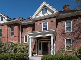 61 Crescent St APT 4, Northampton, MA 01060