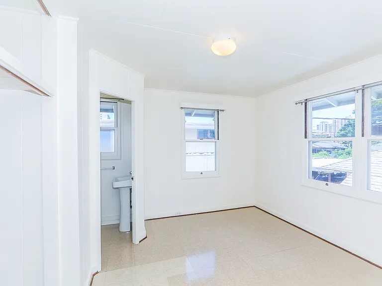 1918 Waiola St #4 — Photo 9