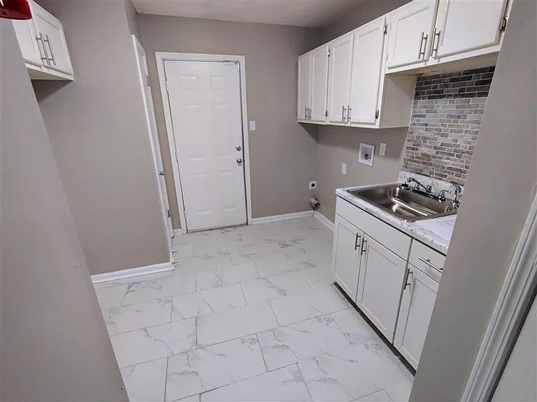 679 Leath St — Photo 13