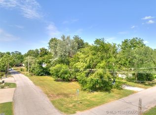 101 E 1st St N, Skiatook, OK 74070