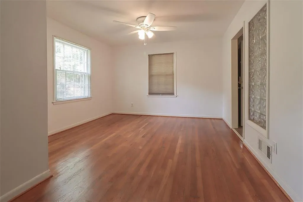 2 bed, 1.5 bath, 1314 sqft, $2,350 — Photo 4