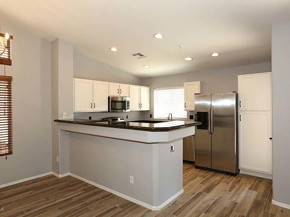 5th image of 10241 E Betony Dr