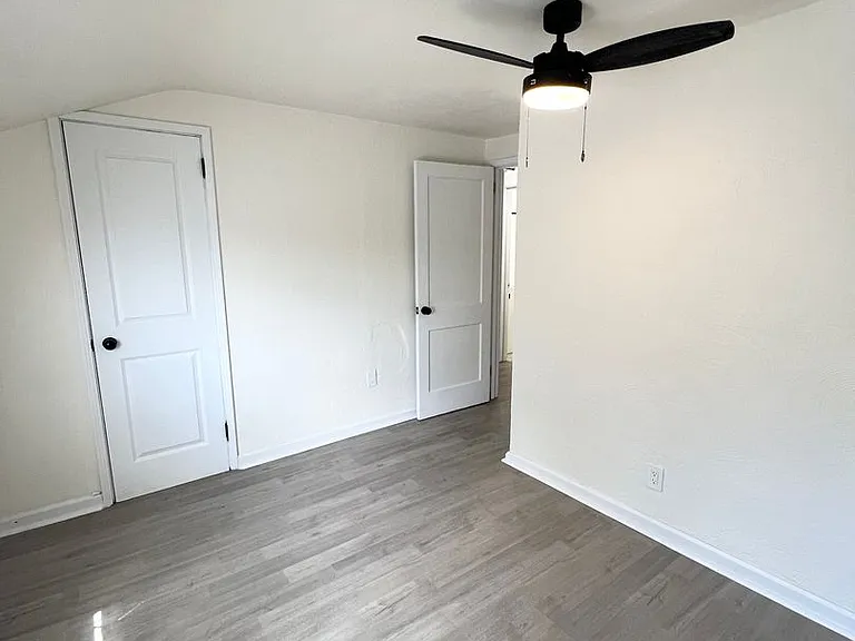 7939 Thon Dr — Photo 13