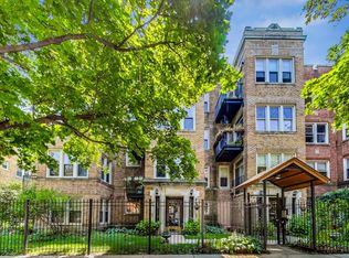 1641 W Pratt Blvd APT 1, Chicago, IL 60626