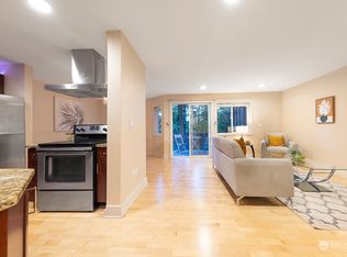 11052 NE 33rd Pl #A7, Bellevue, WA