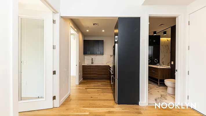 Rented by Nooklyn NYC LLC | media 92