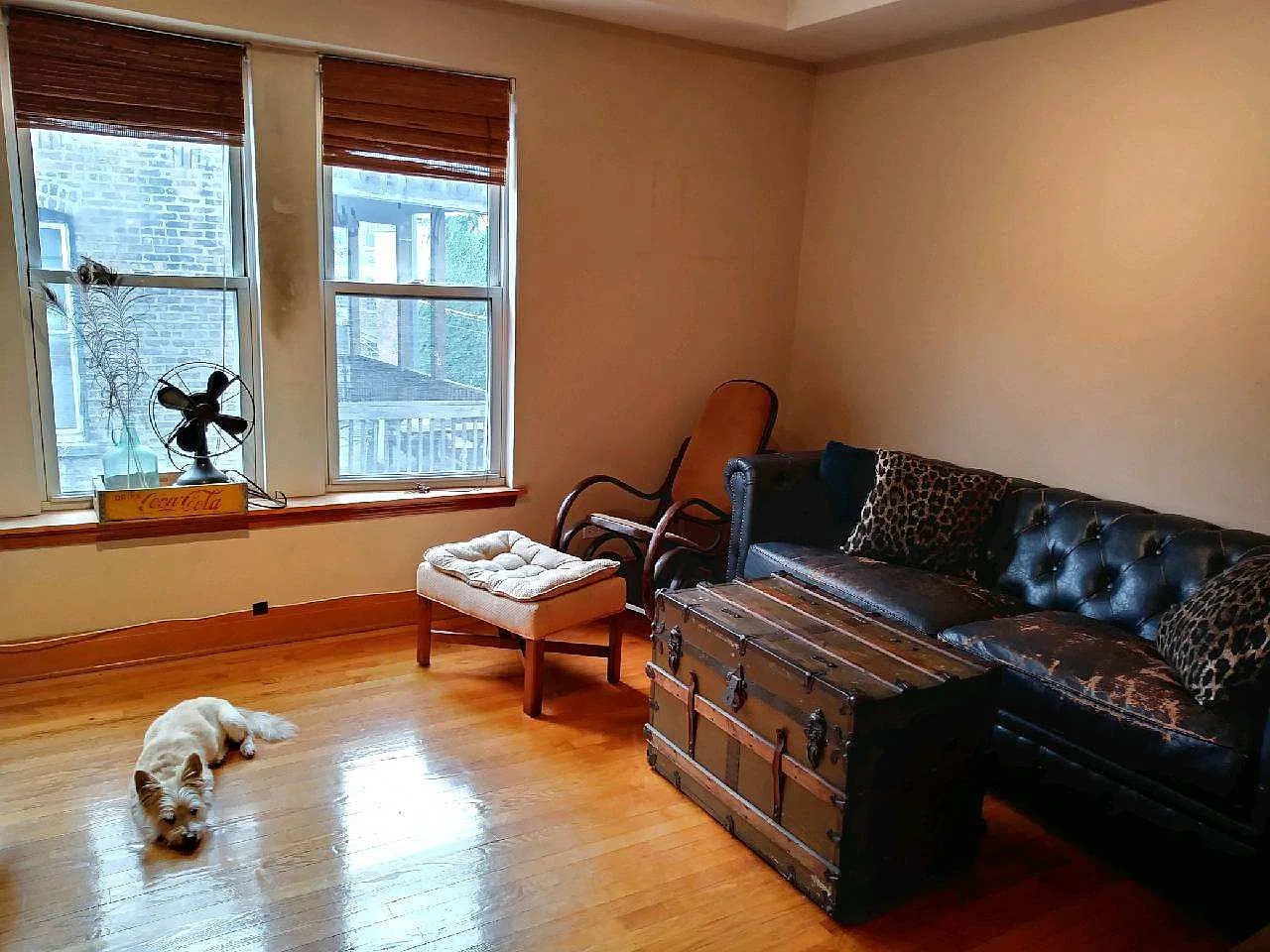 2 bed, 1200 sqft, $2,300 — Photo 2