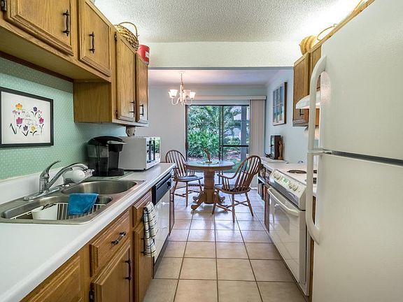 5th image of 256 N Driftwood Bay Unit 42B