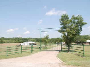 875 Old Sawmill Rd, Axtell, TX 76624