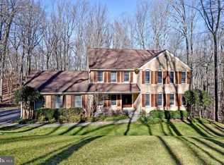 10021 New London Dr, Rockville, MD 20854