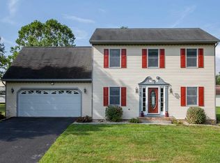 5805 W Donnagail Dr, Penn Laird, VA 22846