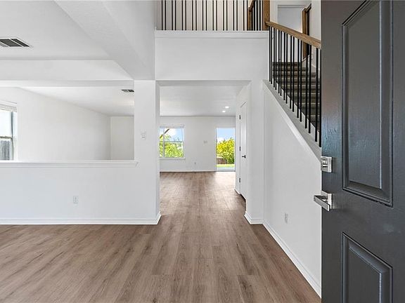 3rd image of 329 Prairie Verbena Dr