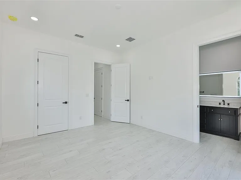 2816 Corrine St #2 — Photo 25