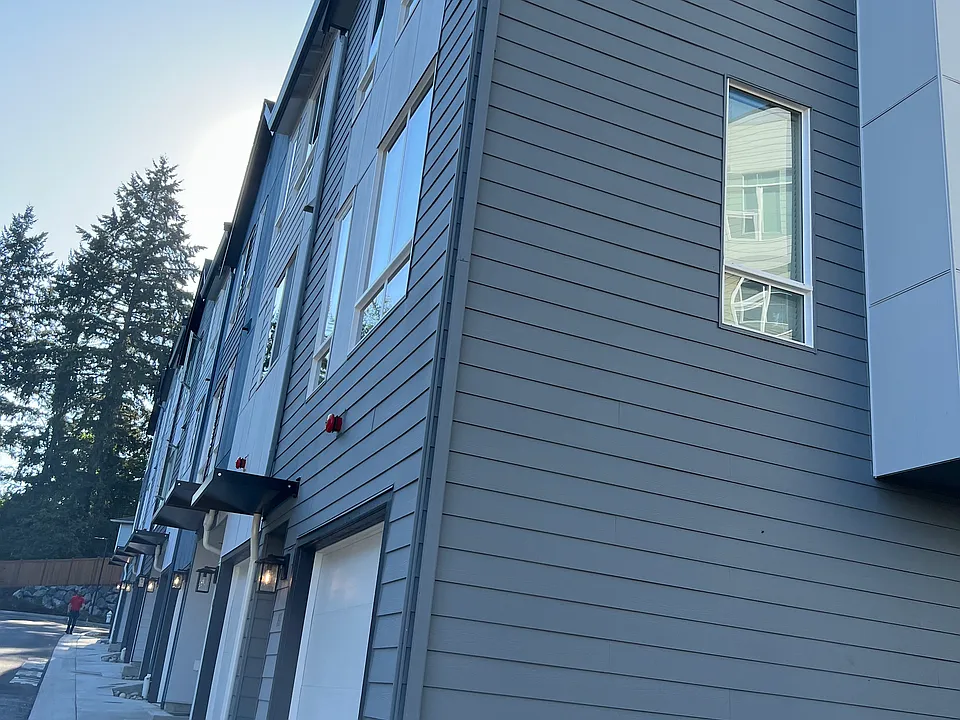 10942 NE 189th Pl #H