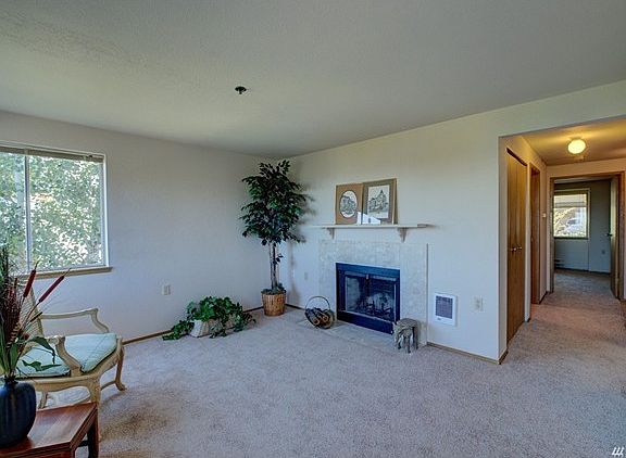 4th image of 28606 16th Ave S APT 204