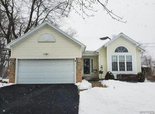 8 Big Ridge Rd, Spencerport, NY 14559