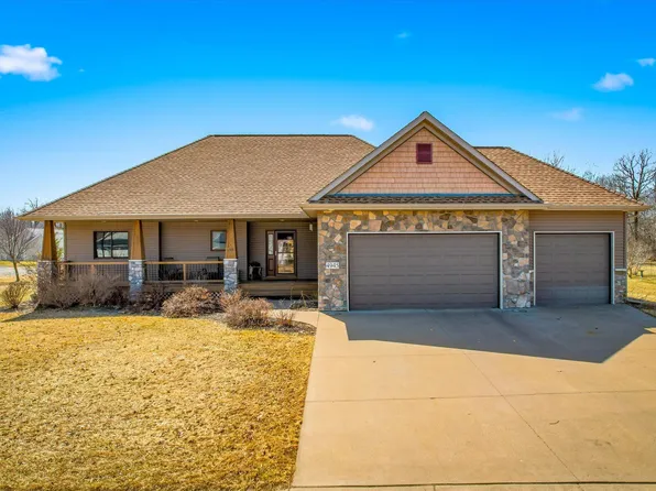 4945 382nd Dr, North Branch, MN 55056