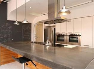 17 Sleeper St #505, Boston, MA 02210