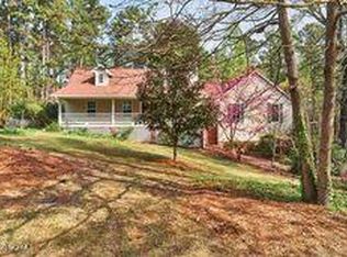 131 Bellhaven Dr, Carthage, NC 28327