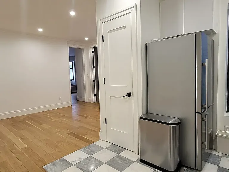 251 Pacific St #20 — Photo 3