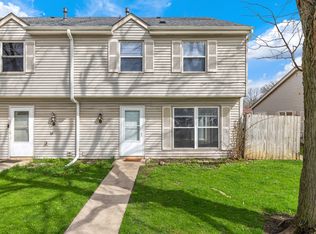 9 Fernwood Dr #N, Bolingbrook, IL