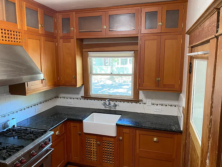 3101 McKinley Blvd — Photo 8