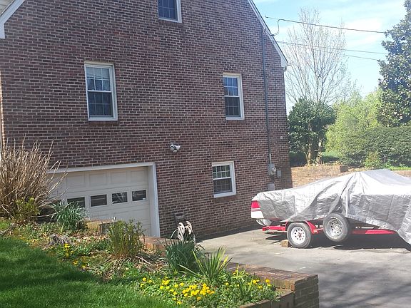 5th image of 1040 Centerbrook Cir