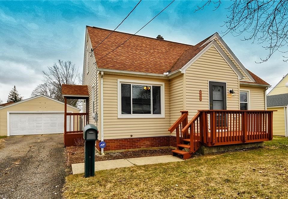 1st image of 1069 Washington Ave