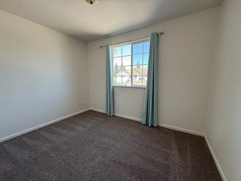 9424 Sea Cliff Way — Photo 11