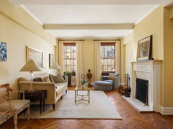 162 East 80th Street image 1 of 11